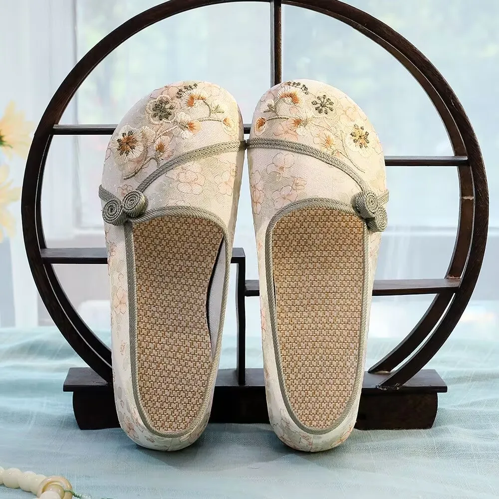 Summer Old Beijing Cloth Shoes Autumn Mom Chinese Style Embroidered Shoes Women Soft Bottom Breathable Cloth Casual Shoes 35-41