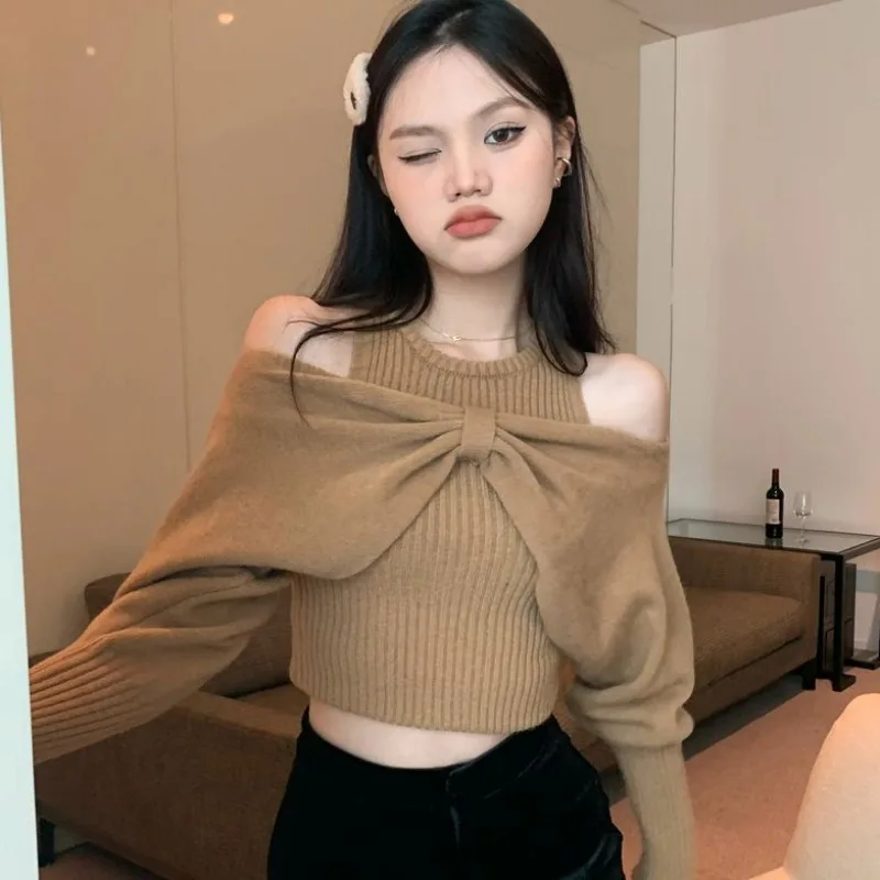 Round Neck Off Shoulder Sweater Women Bow Solid Color Knitted  2024 New Bat Long Sleeve Short Slim