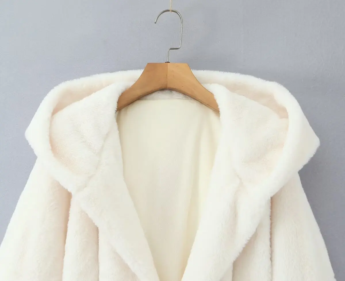 Płaszcz zimowy Maxdutti, kurtka damska, odzież damska, topy, vintage, minimalistyczny, biały płaszcz z kapturem z imitacji futra królika