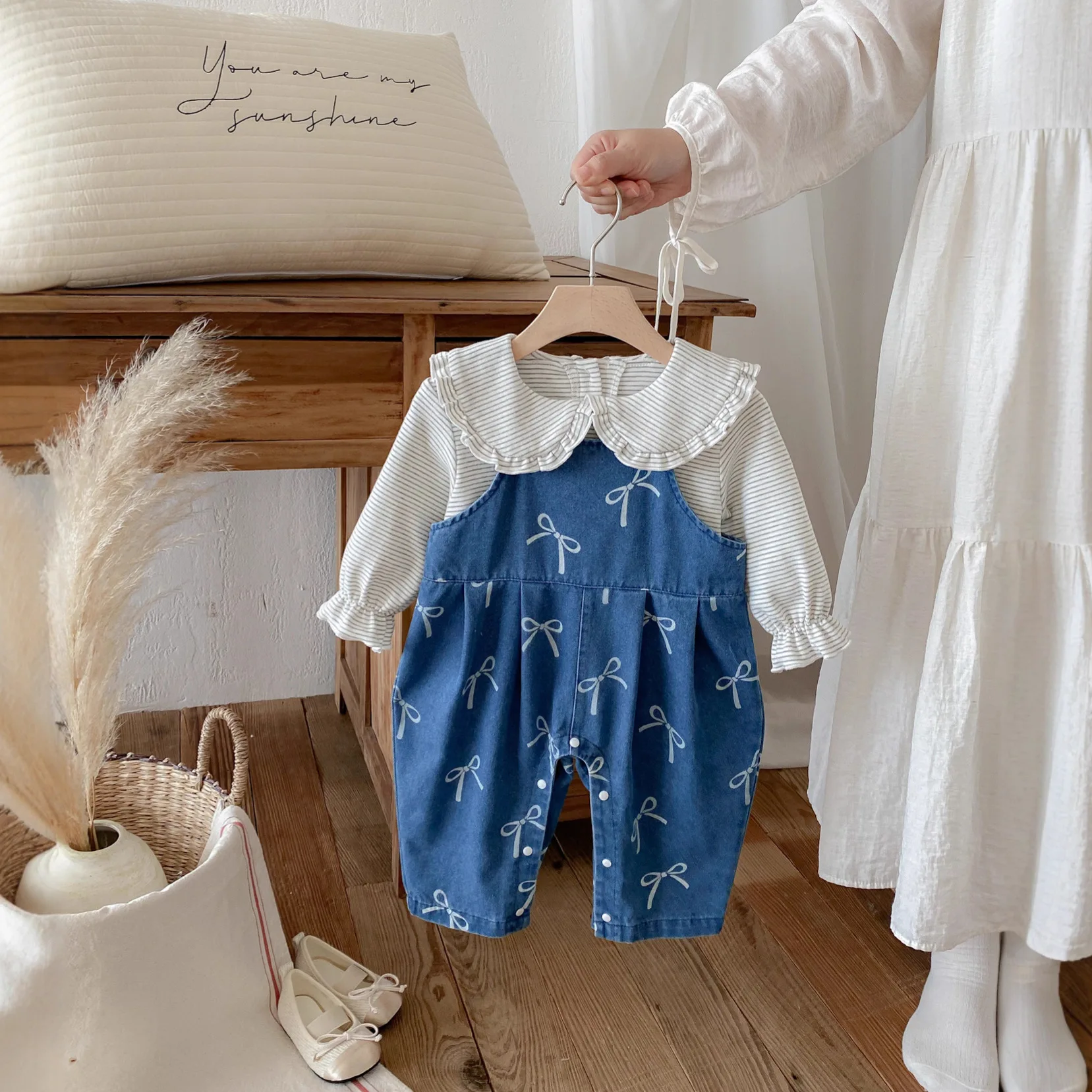 

Baby Clothes Autumn New Set, Children's Korean Denim Overalls Two-piece Set, One Year Old Baby Autumn Outfit