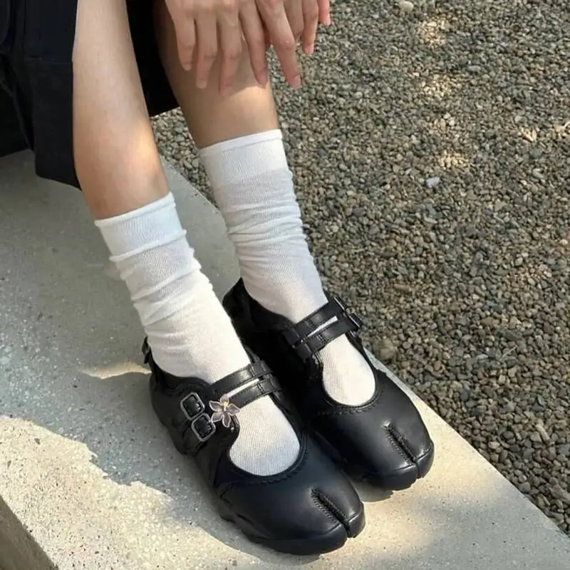 

Спортивные стильные кроссовки Мэри Джейн, женские туфли на массивной платформе в стиле ретро с одним ремешком и раздельным носком, брендовая дизайнерская летняя спортивная обувь