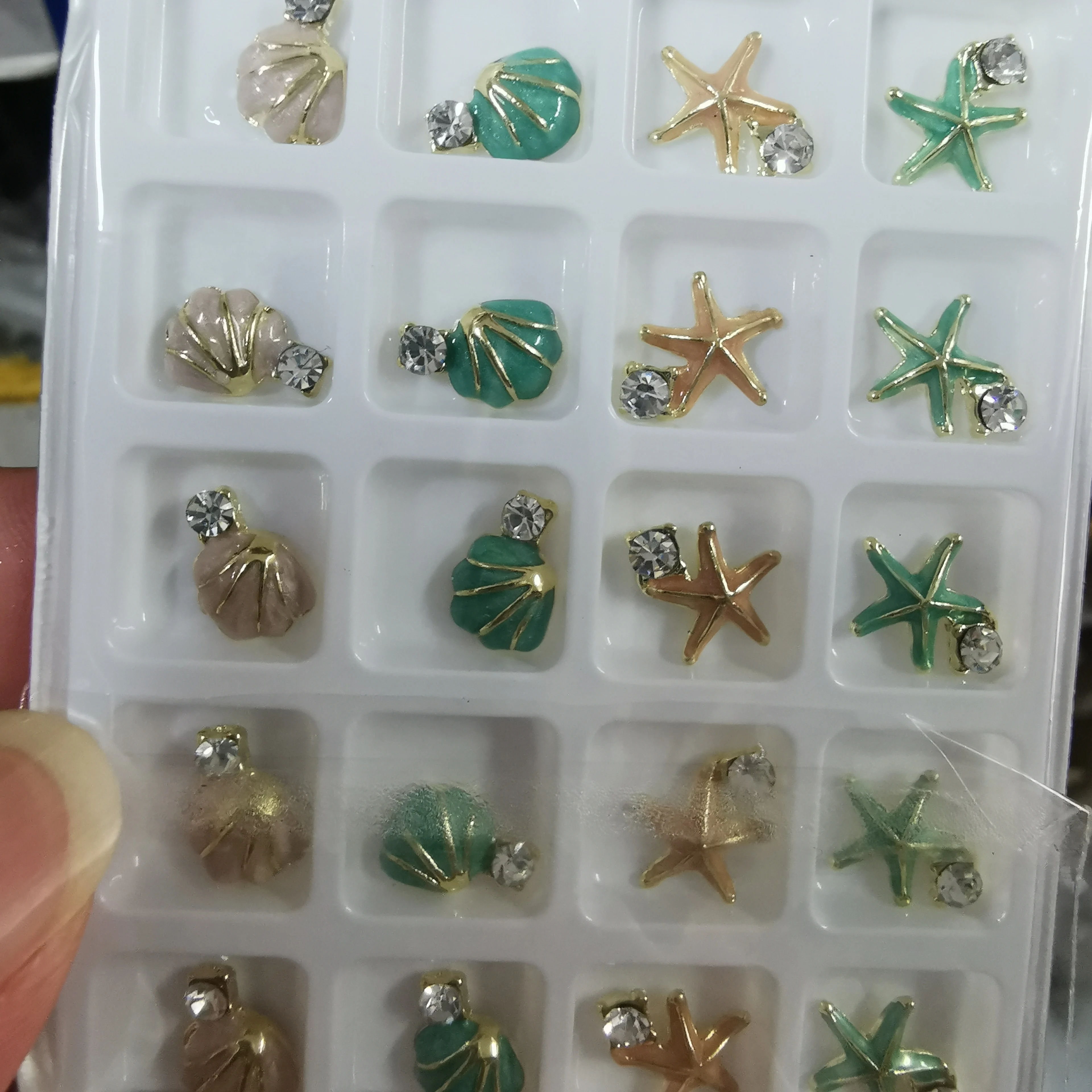20 ピース/箱 5D 10 × 10 ミリメートル貝殻ヒトデネイルチャーム夏の海のテーマ合金ネイルパーツラインストーンホリデーマニキュアチャーム