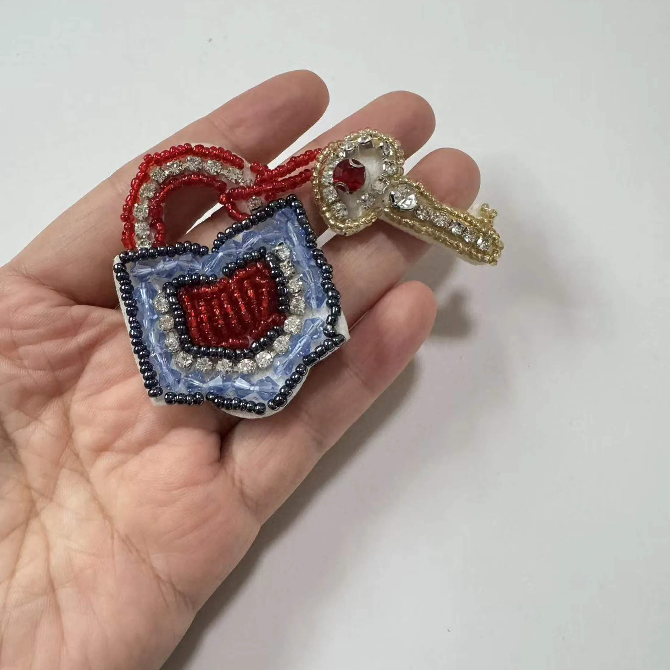 Fashion sea animals beaded patches for clothing DIY Sew on sequin rhinestone appliques badge embroidery Jellyfish parche ropa