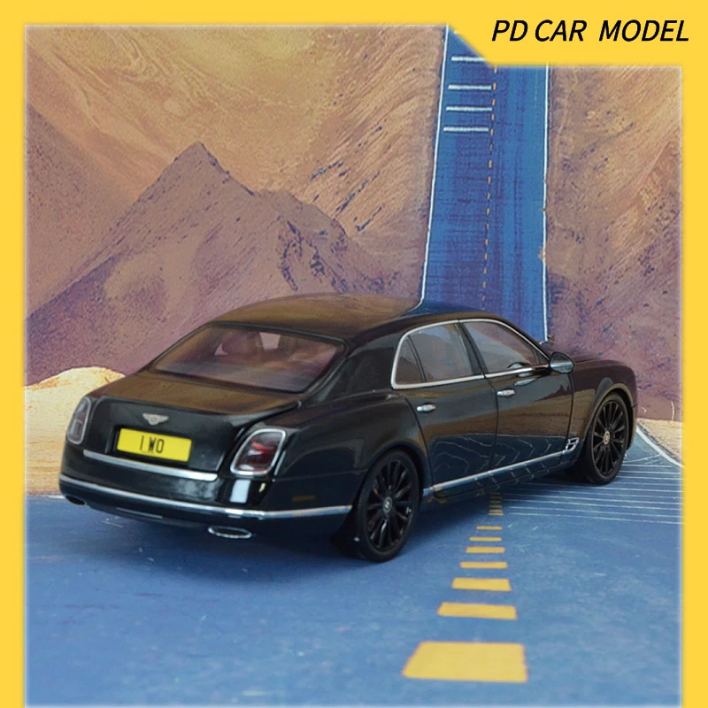 ALMOST REAL  Collectible 1:18 Scale Model for  BENTLEY MULSANNE W.O  EDITION BY MULLINERfor friends and family