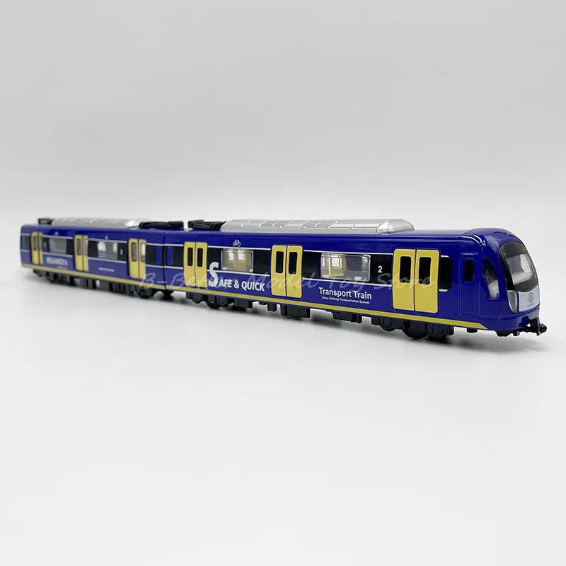 

Diecast Train Model Toy Locomotive & Carriage Pull Back With Sound & Light Children Gifts