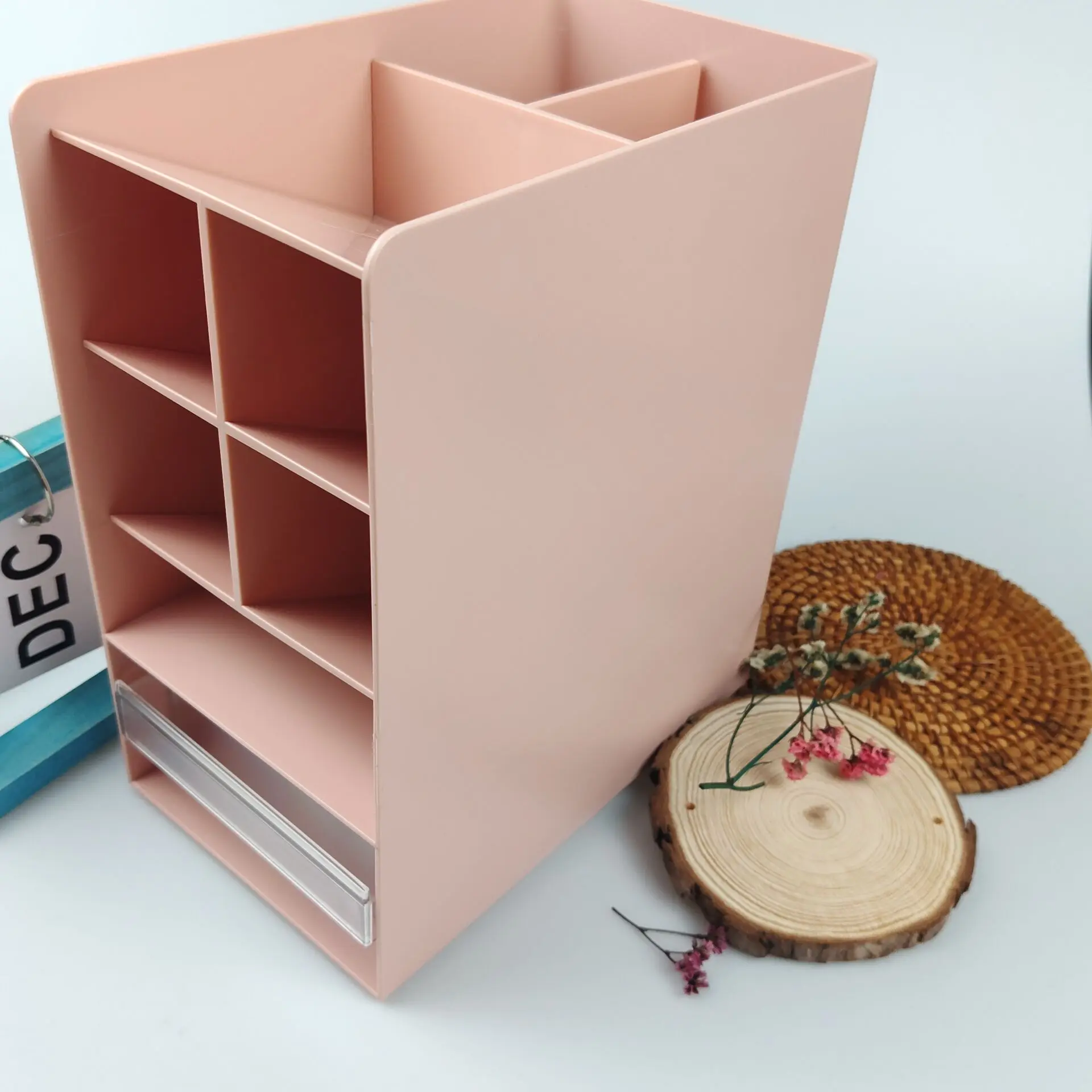 

Наклонный держатель для ручек, настольный артефакт для хранения, офис, студенческий стол, сетчатый дизайн «три в одном», ящик для хранения канцелярских принадлежностей