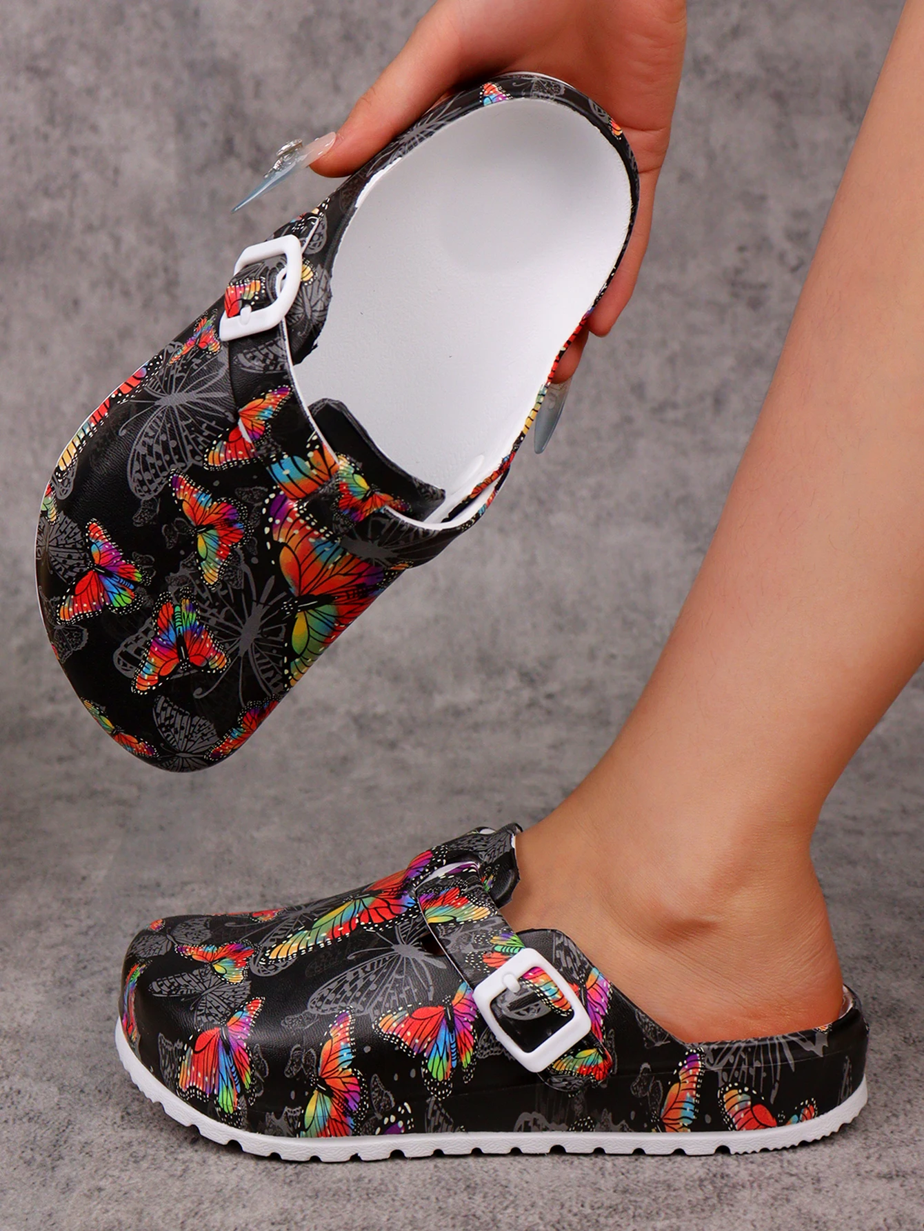 

Женские модные туфли с отверстиями и принтом бабочки, удобная всесезонная рабочая обувь, легкая мягкая подошва с плоской подошвой и регулируемая.