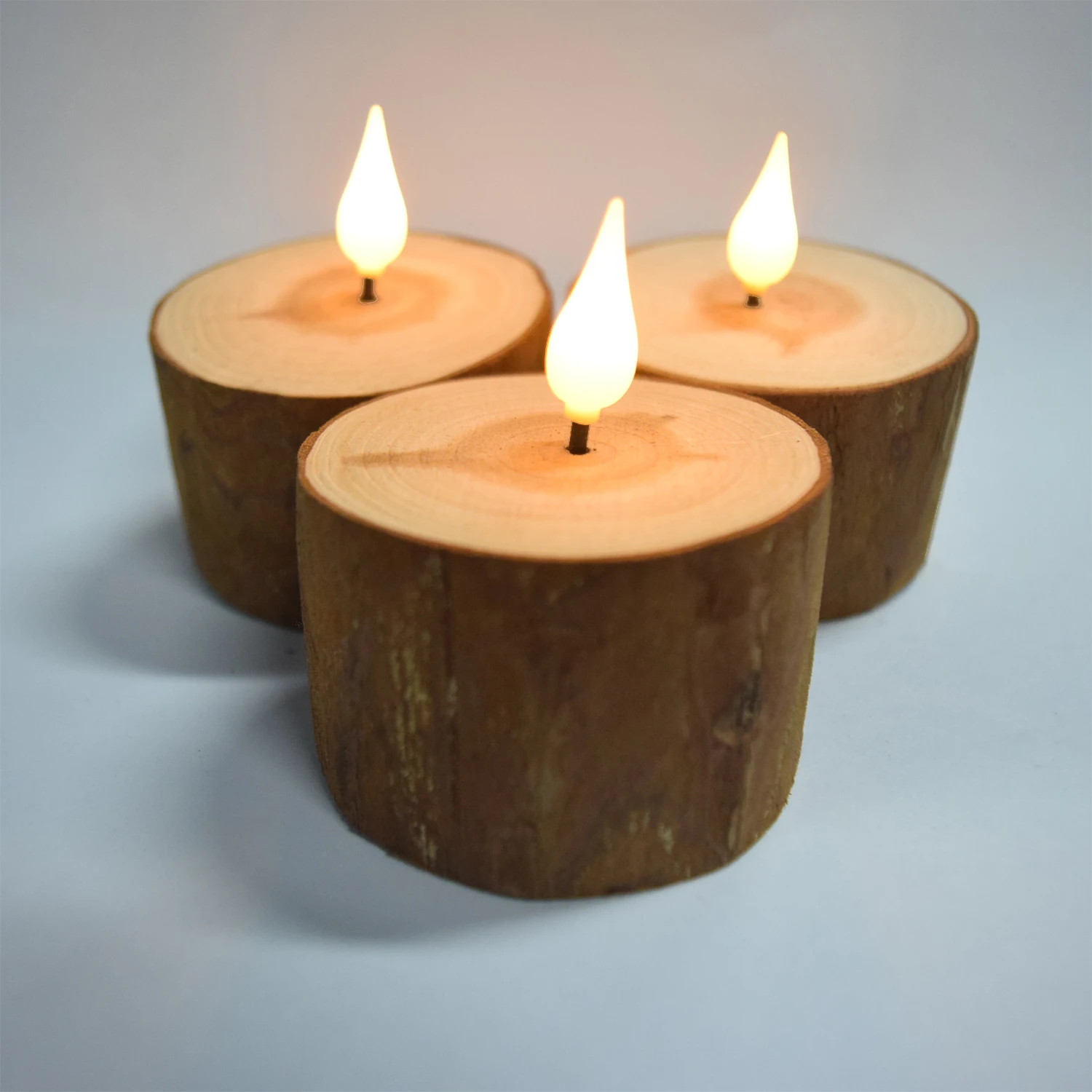 شموع FPOO LED مع شمعة خشبية عن بعد قابلة لإعادة الشحن وامضة عديمة اللهب لتزيين عطلة الزفاف المنزلية