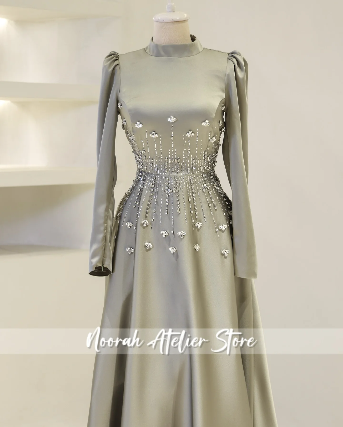 فستان سهرة نسائي جديد فاخر برقبة على شكل حرف H مطرز بالخرز 2025 دبي بأكمام طويلة فستان المشاهير فساتين مخصصة