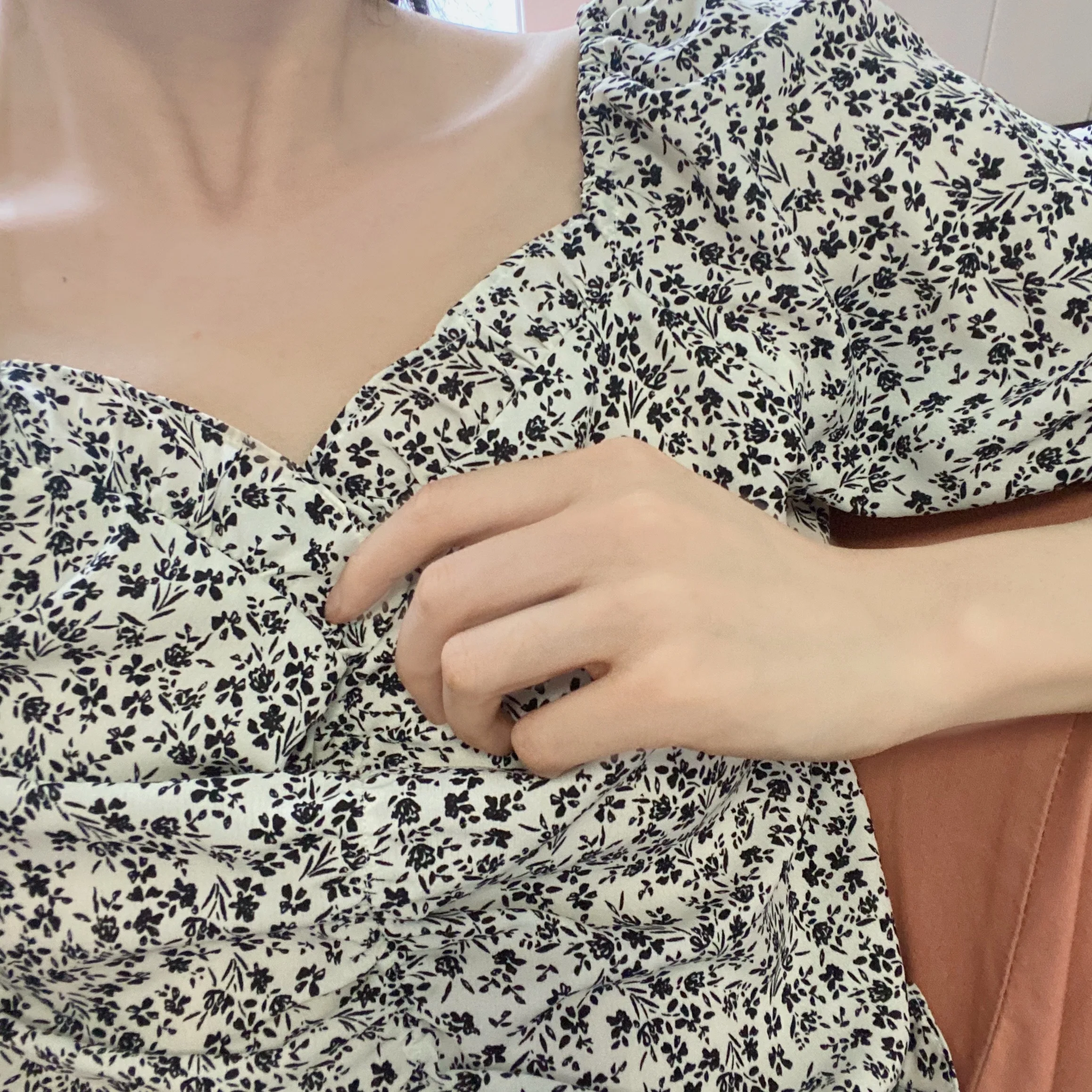 

Whysocold Retro High Waist Design V-Ne Gathered irt Bubble Sve ort Top Summer 2020 Women's Commute Sle Floral Print