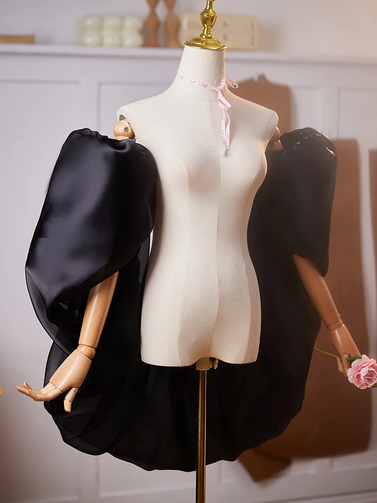 

Black Handmade Oversleeve Hepburn Style Satin Gloves 2025 New Annual Meeting Shoulder Sleeve Retro Exaggerated Photo Catwalk