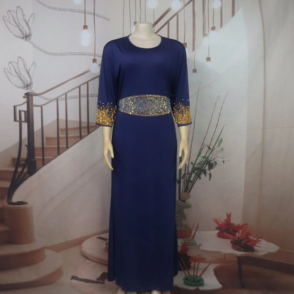 Neu eingetroffen: Afrikanisches zweiteiliges Kleid für Damen, elegantes Luxuskleid mit Strass für die Kirche – Detail 17