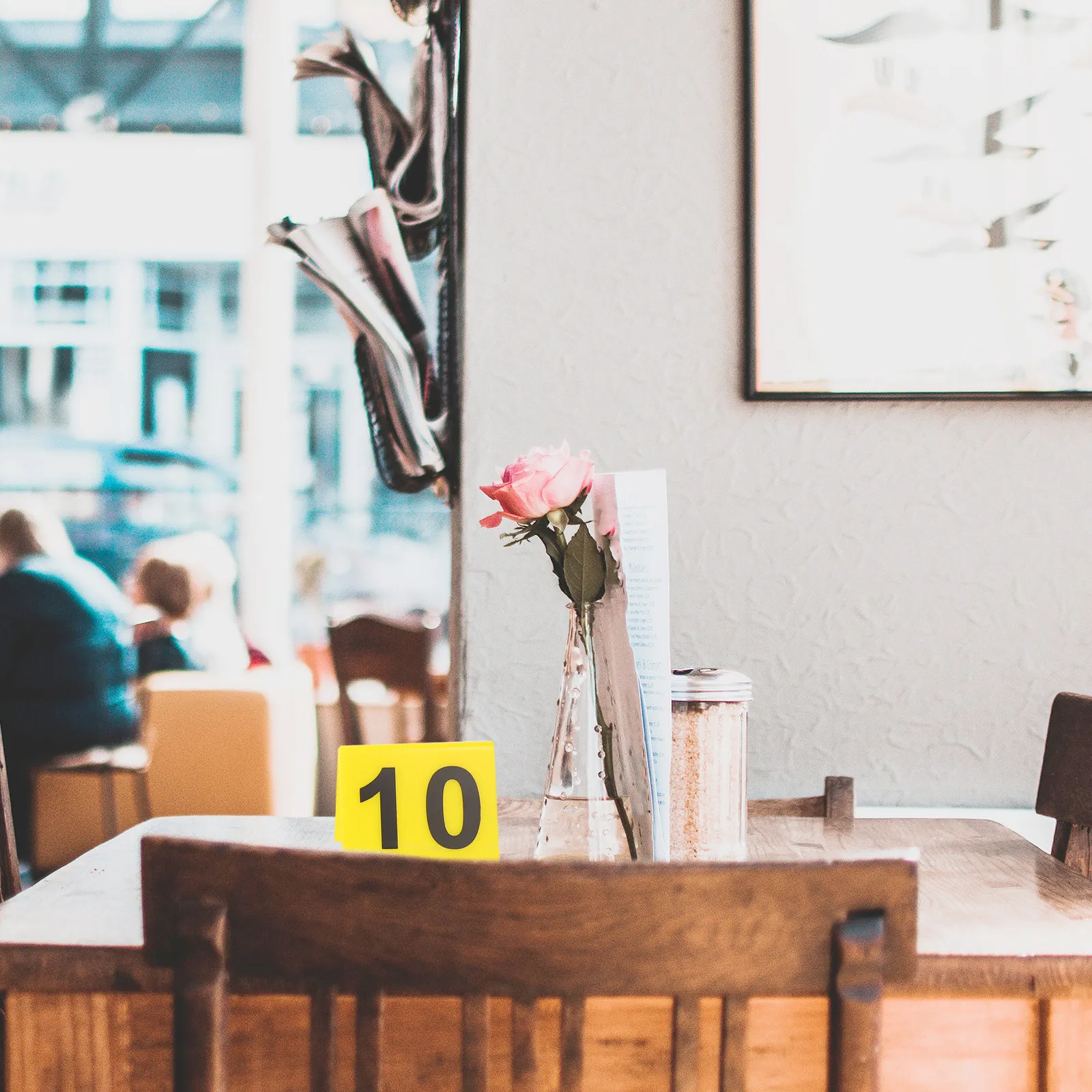 

20Pcs Acrylic Number Markers V Shaped Double Sided Table Signs for Restaurant Bar Cafe Party Table Numbering System