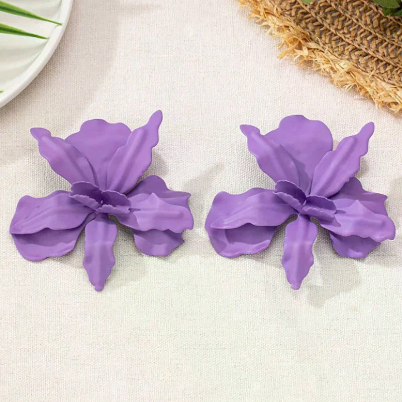 Pleated Irregular Flower Earrings For Women Retro Elegant Fashion Temperament Ear Accessories Fashion Wedding Party Jewelry Gift