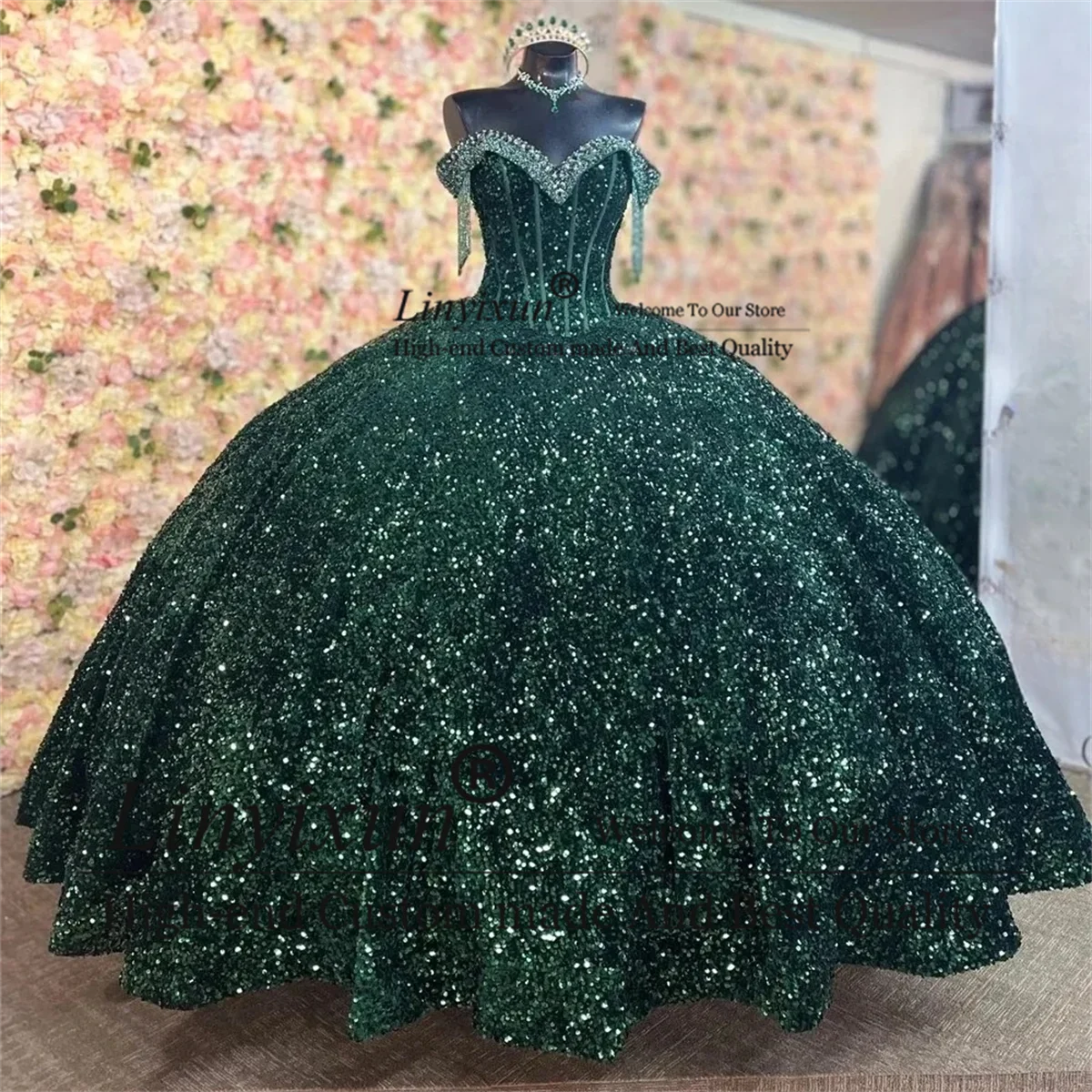 Sem o ombro doce vestido dezesseis, vestidos Quinceanera lantejoulas, vestido de baile, verde escuro, borlas frisadas, 2024, 15