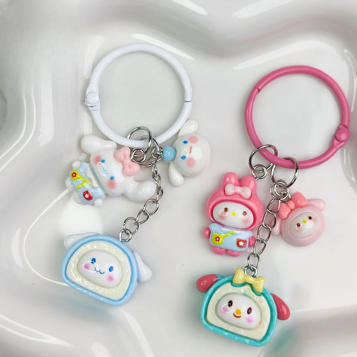 Sanrio Cartoon Character Cinnamoroll Pochacco Melody Keychain Three-dimensional Resin Keychain Girls Anime Accessories Gift