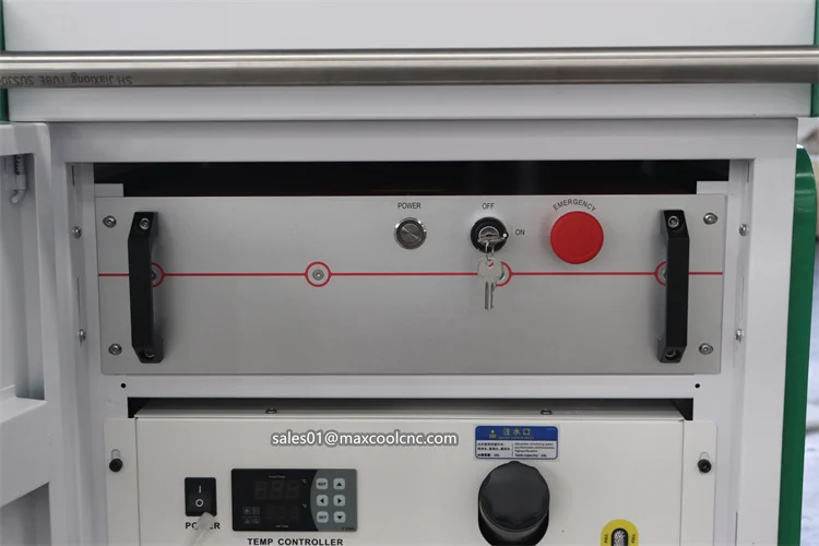 Popular 100w 300w Pulse Laser Cleaner Machine for Old Car,Laser Remover Rust Paint Dust on Car Truck Construction Tools