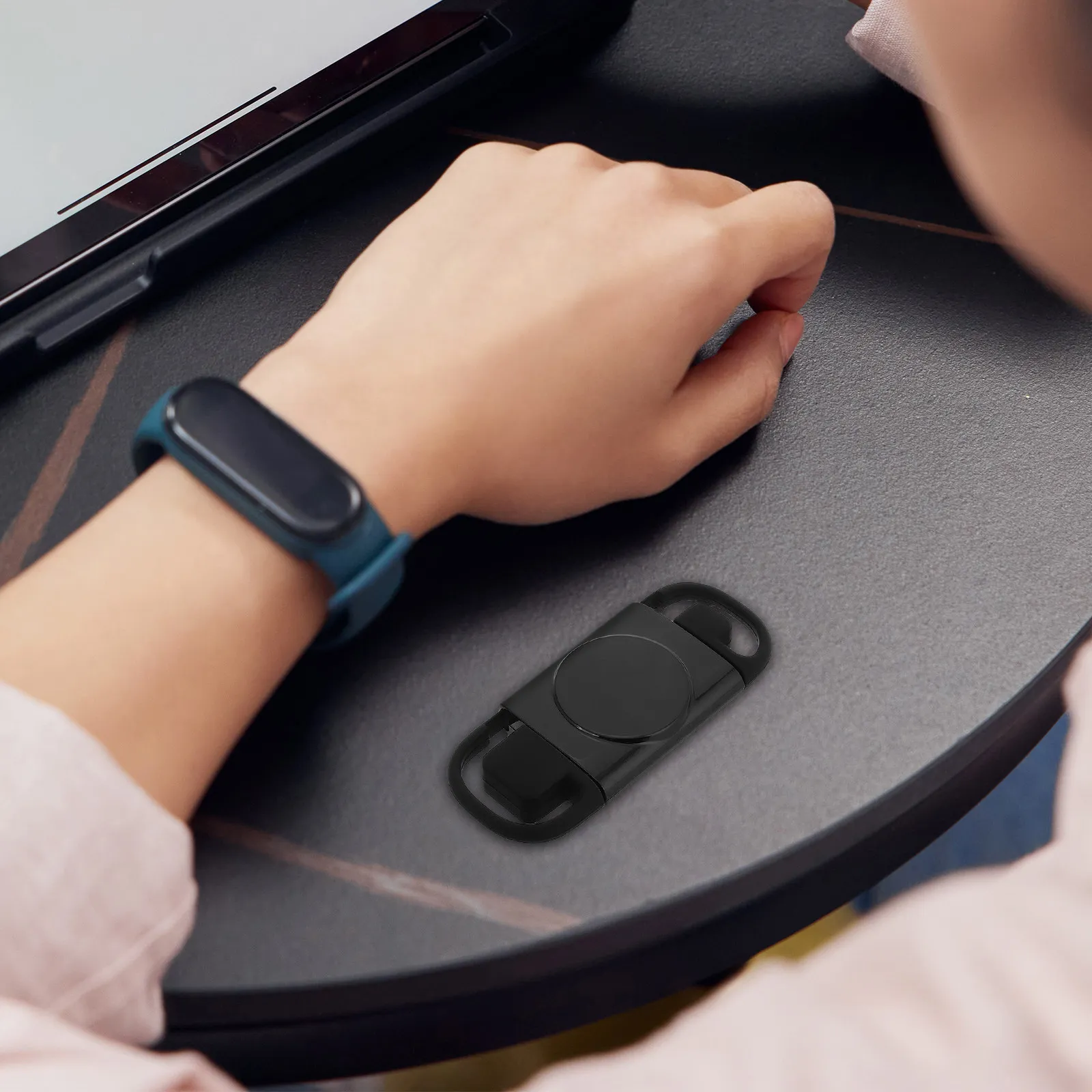 

Portable Wireless Watch Charger for Smartwatch Magnetic Travel Charging Compact No Cable Mini Emergency Power Bank