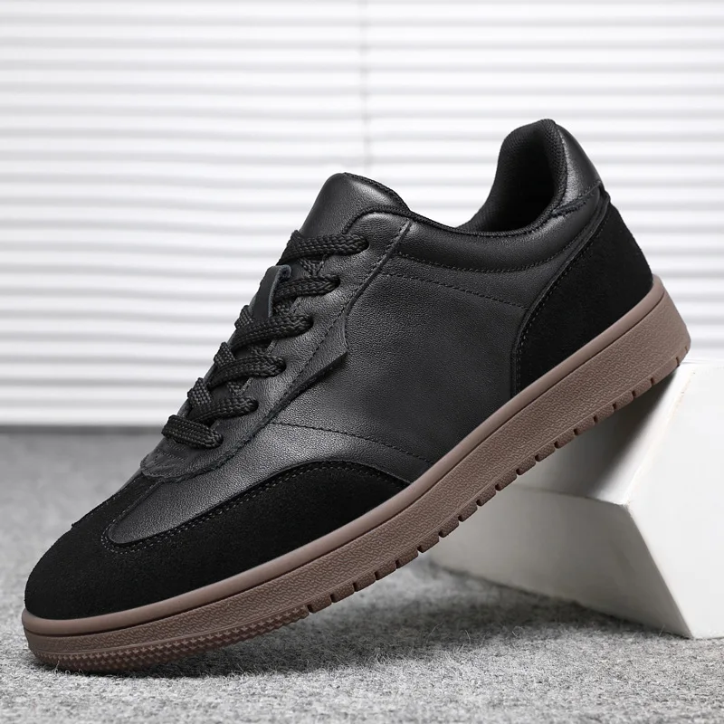 

Spring New Shoes for Men Genuine Leather Casual Shoes Cool Black Flat Skateboard Shoes Youth Lace-up Sneakers