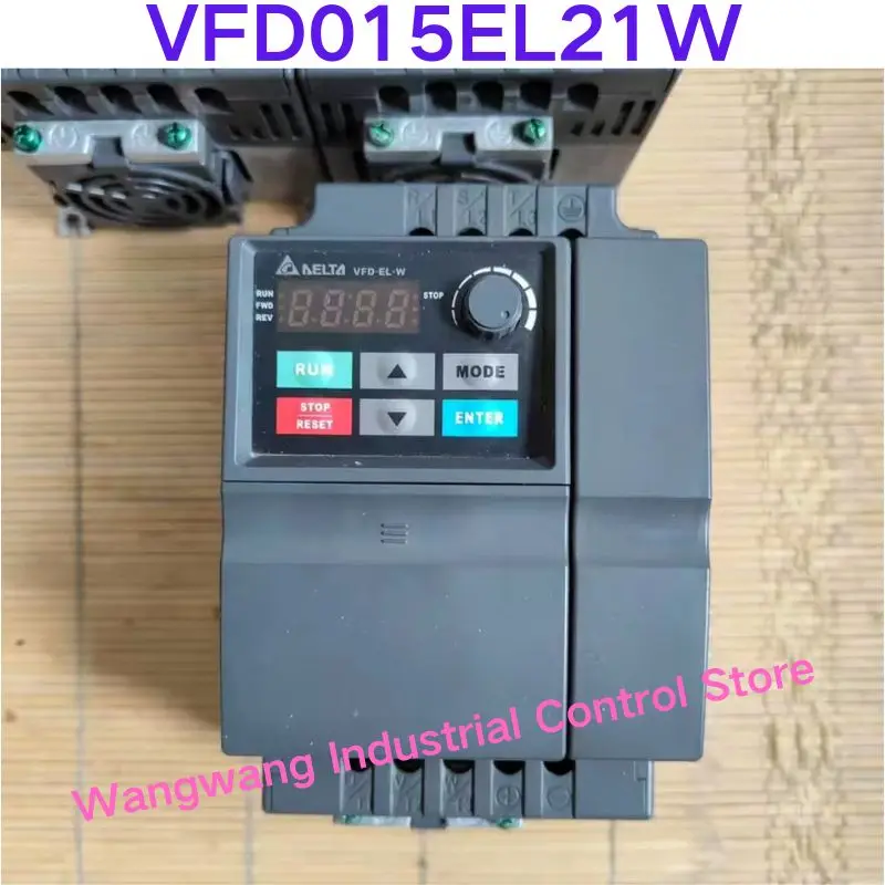 Second-hand test OK ，Variable frequency drive 1.5kw single-phase input VFD015EL21W