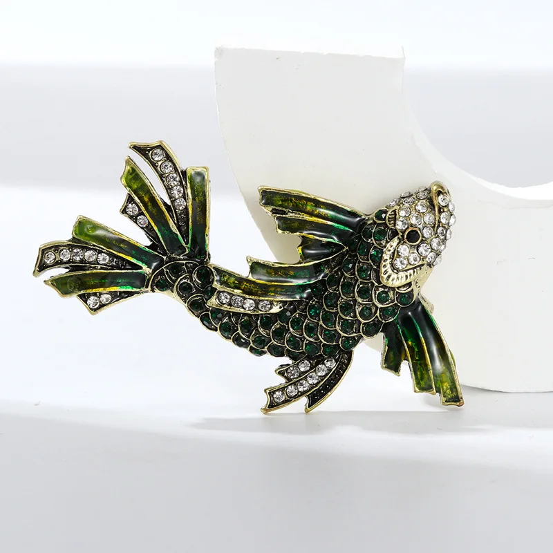 Cross border new full diamond koi brooch, retro heavy industry women's high-end animal goldfish brooch accessory
