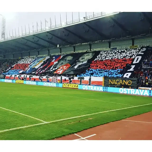 Outdoor Sport P10 LED Screen Panel for Football Soccer Stadium Fence Perimeter Board Score Display Digital Poster Specification