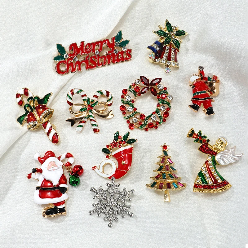 Fashion Christmas Brooches Cartoon Snowman Santa Claus Christmas Tree Wreath Pins Creative Exquisite Badge Festival Gifts