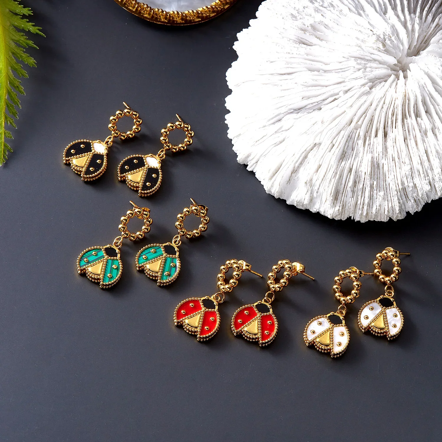

Fashion Cute Ladybug Earrings for Women Stainless Steel Lovely Insect Animal Ear Studs Female Party Banquet Jewelry Accessories