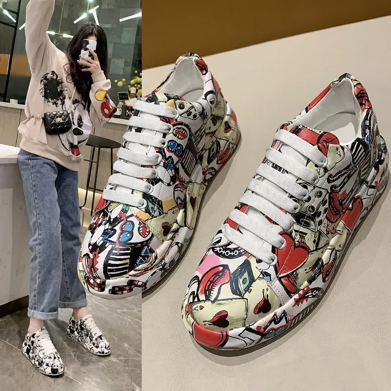 

Women's New White Thick Sole Casual 3D Painted Sports Shoes