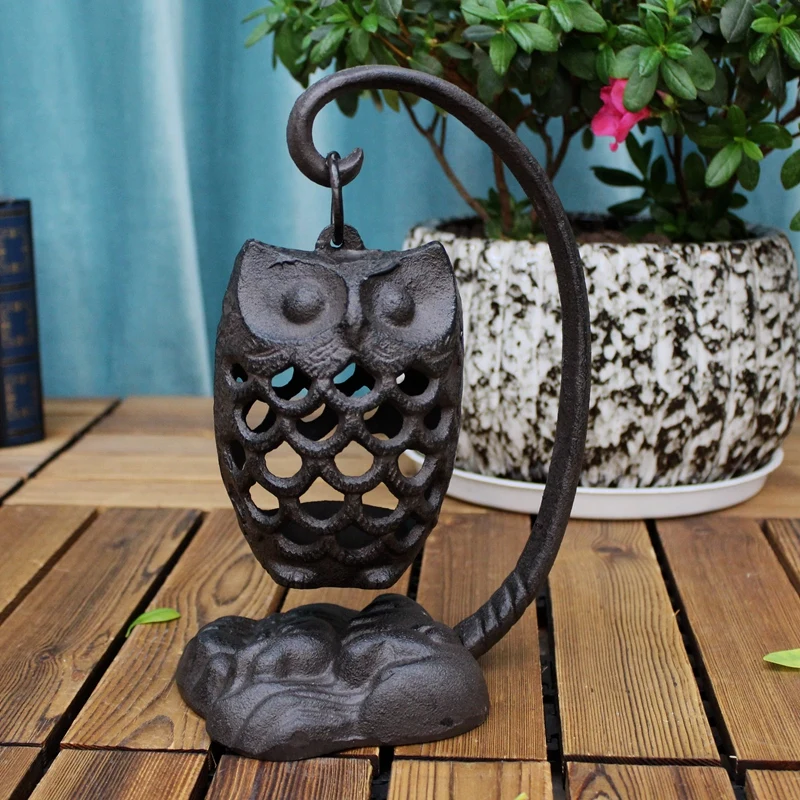 

European Vintage Hollow Owl Design Cast Iron Tabletop Hanging Lantern Candle Holder With Base Retro Hollow Animal Figurines