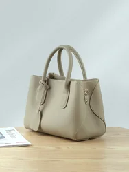 2023 New Genuine Leather Large Capacity Handbag  Women's Textured Commuter Crossbody Bag Luxury Designer Solid Color Banquet Bag