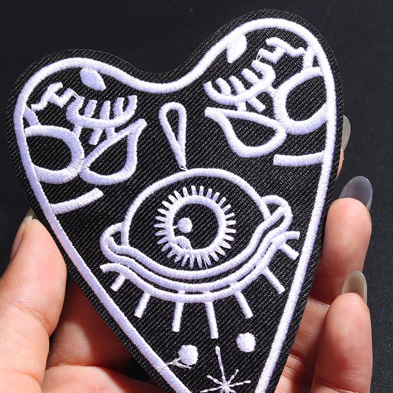 Black Heart Eyeglass Size: 10.4 * 7.7CM Embroidered Patches Iron On for Clothing Appliques punk Badges Clothing decoration