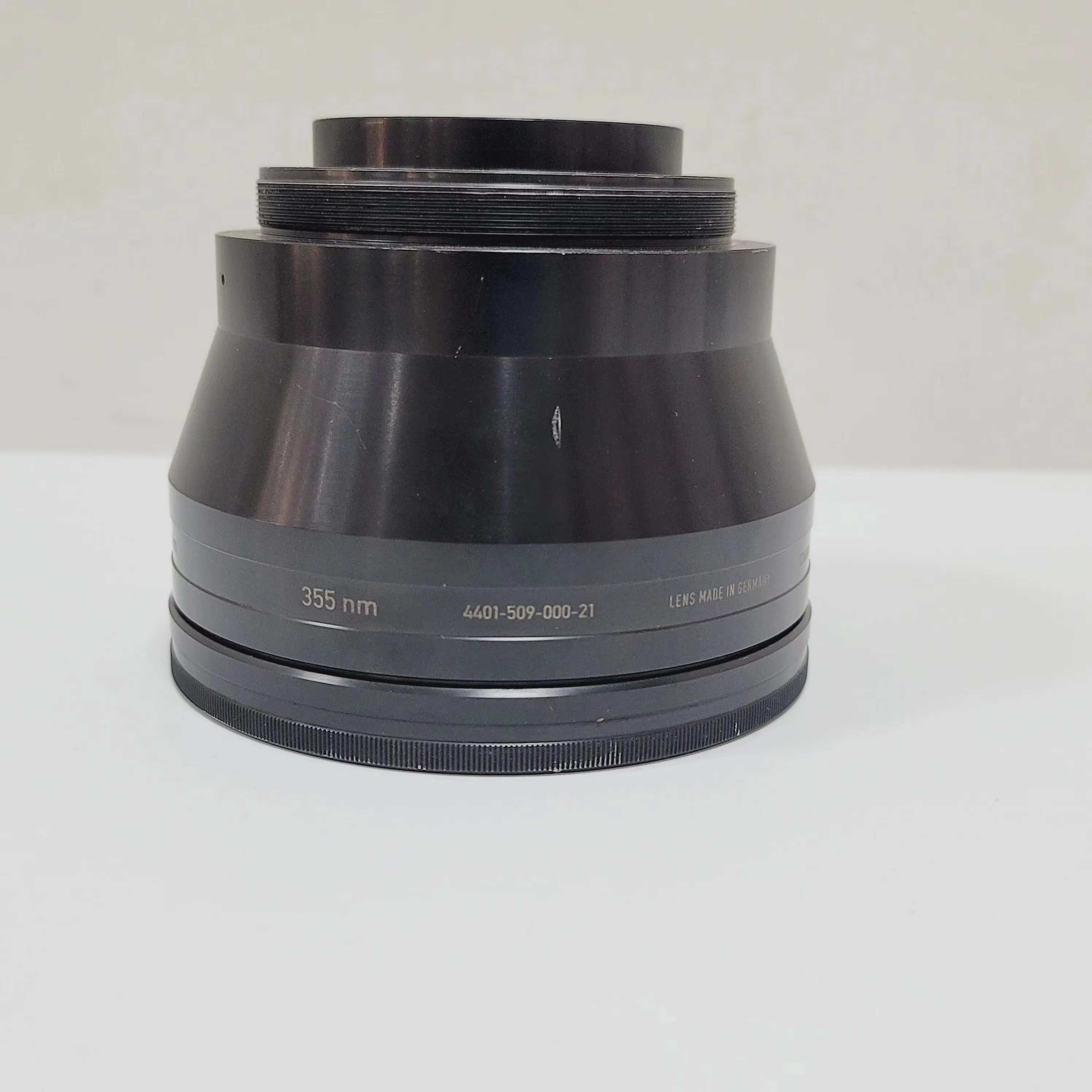 

Телецентрическая линза Linos 355 нм F=100 мм F-Theta 4401-509-000-21