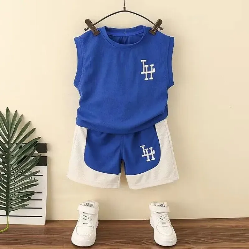 

Kids Boys' Summer Set New Children's Sleeveless Handsome T-shirt Shorts 2-piece Set Baby Clothes Set