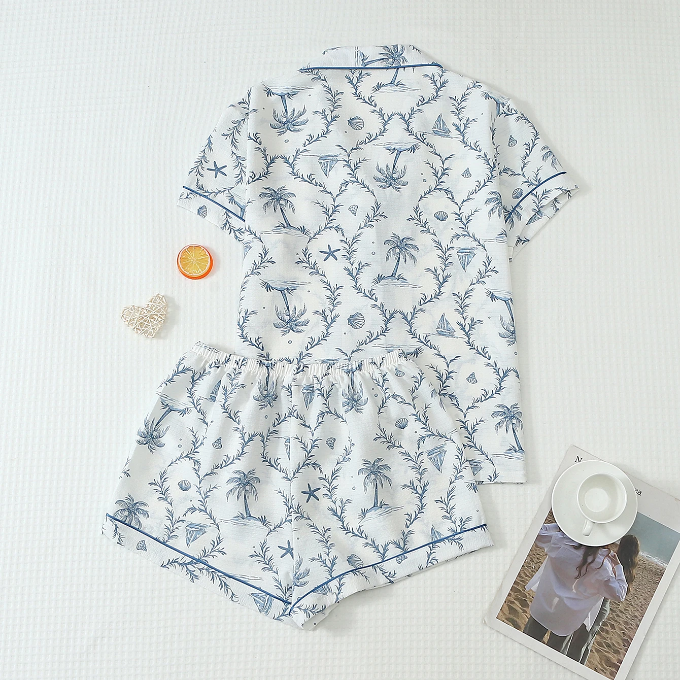 Two-Piece Comfortable Set with Palm Tree and Boat Print, Short-Sleeved Collared Top with Pockets and Bow Shorts, Women's Pajama Loungewear Set Suitable for Home Use