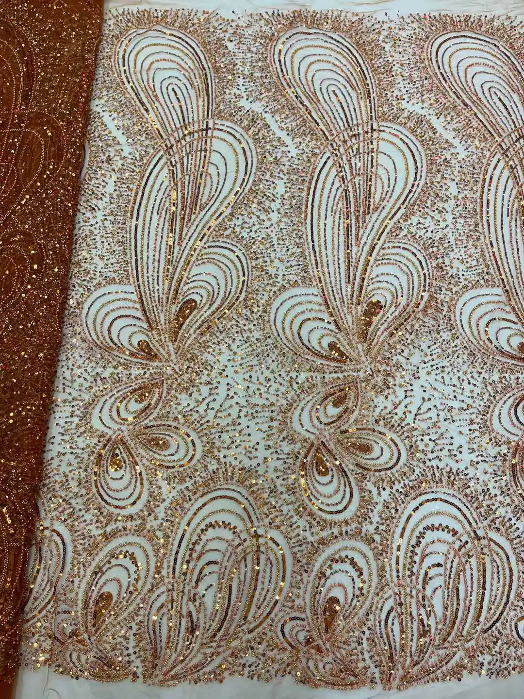 Nowa Modna Czerwona Koronka Wysokiej Jakości Siatka z Cekinami Haftowana Francuska Nigeryjska Koronka z Koralikami na Suknię Ślubną 5Y AH1396