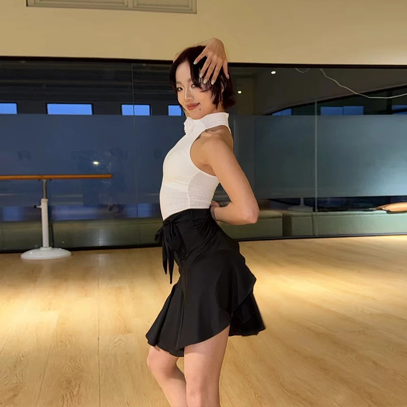 Costume de danse latine pour femmes, col haut, sans manches, jupe noire, Costume fendu, tenue d'entraînement, Rumba, vêtements de danse latine, VBH1548