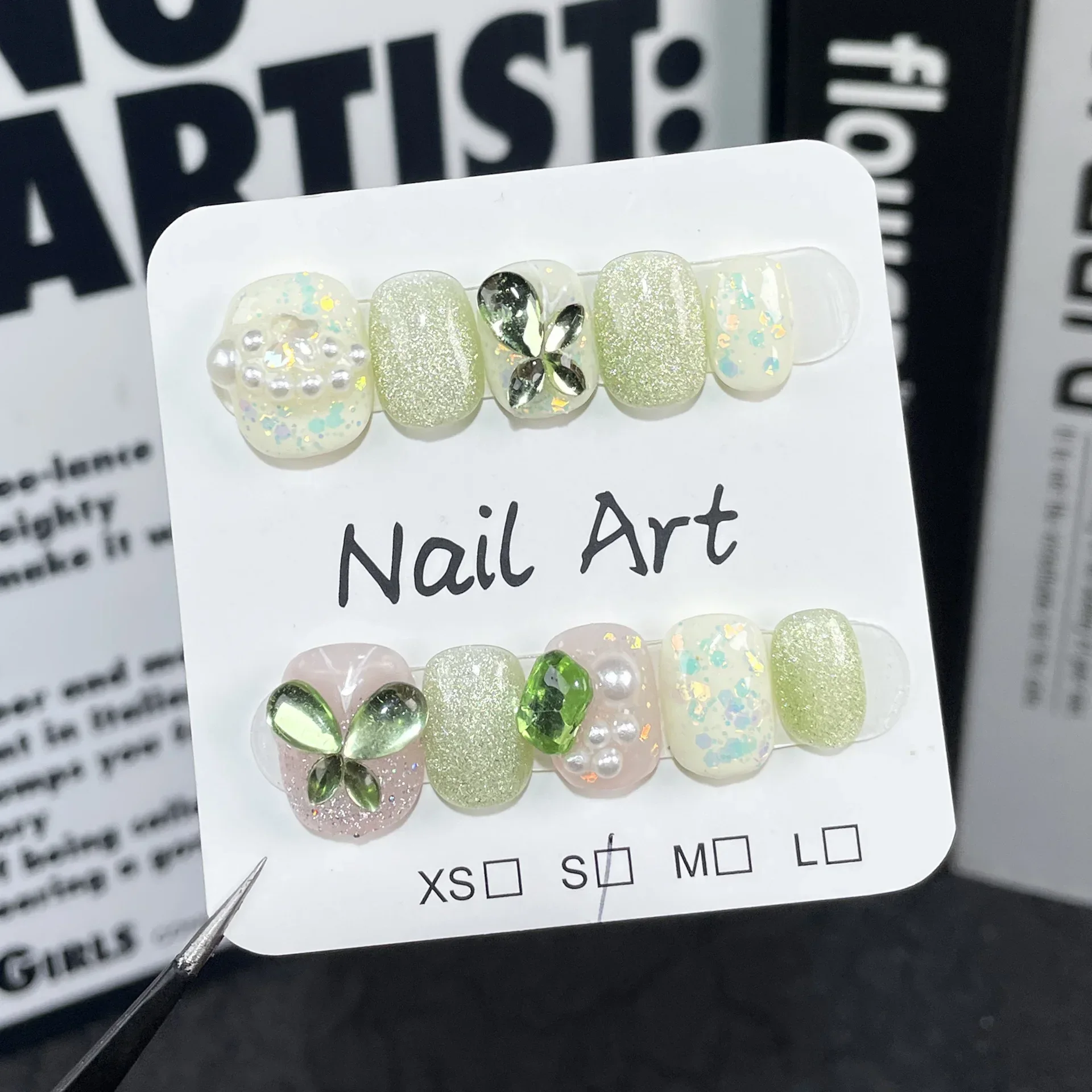 10Pcs Handmade Press on Nails Green Fake Nails with Rhinestone Wearable Stick-on Nails Full Cover False Nail Uñas Postizas 네일팁