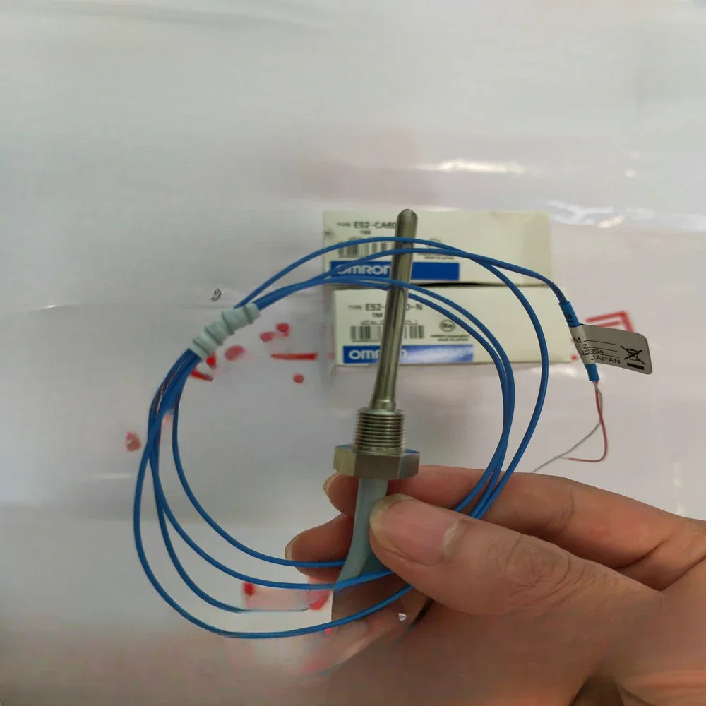 E52-P10AEY E52-IC20B-N D = 6.4 E52-IC50B-N D = 6.4 Temperature Sensor