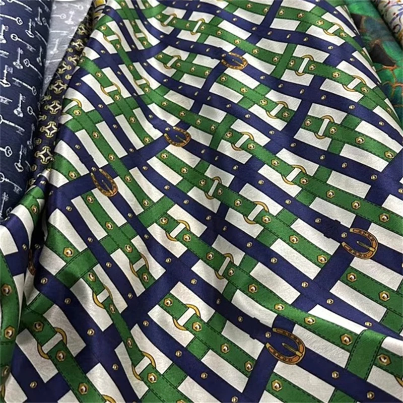 Classic Fashion Blue Green Chain High End Heavy Weight Silk Mulberry Silk Fabric High Quality Herringbone Pattern Dress Fabrics