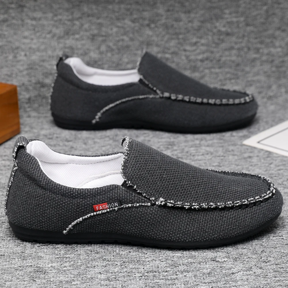 

Men's Casual Loafers with Soft Soles, Lace-Up Low-Top Design, Suitable for Daily Commuting and Light Business Wear, Comfortable for Long Wear, and Adaptable to Various Outfits.