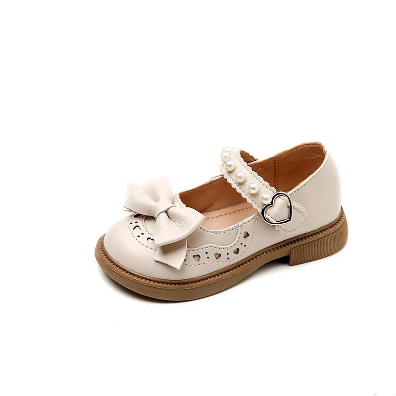 

Girls Leather Shoes 2023 New Retro Hollow Out Carved Children Shoes Soft Soled Pearl Bow Rubber Anti-slip Kids Princess Shoes