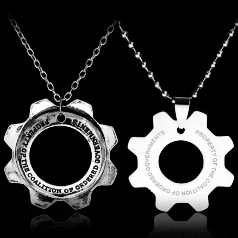 Punk War Machine Pendant Necklace for Men Sport Stainless Steel Reaction Furnace Keychain Metal Slivery Cool Jewelry Accessories