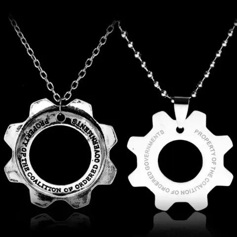 Punk War Machine Pendant Necklace for Men Sport Stainless Steel Reaction Furnace Keychain Metal Slivery Cool Jewelry Accessories