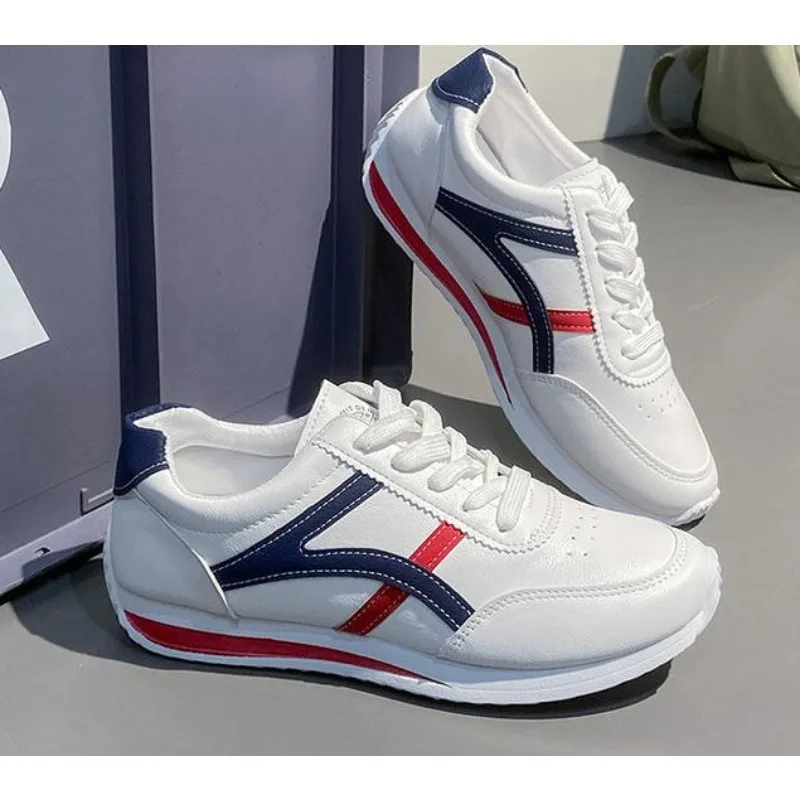 

Women Designer Sneakers Round Head Deep Mouth Light Sneakers Versatile Breathable Cross Lace Casual Sneakers Zapatos De Mujer