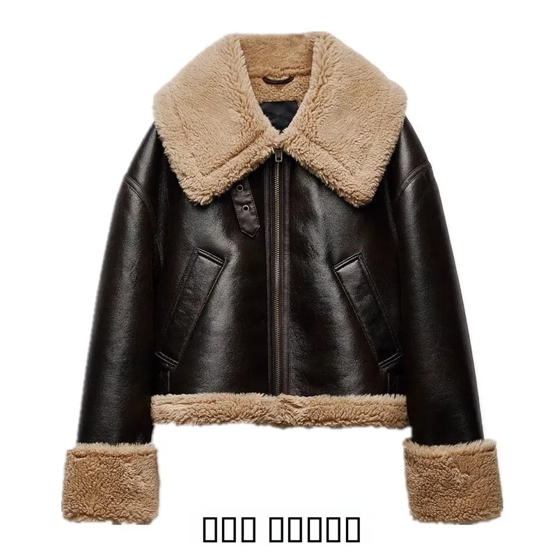 両面フリースバイカージャケット、袖口レザー、カラーブロックデザイン、秋冬アウター、レディースファッション