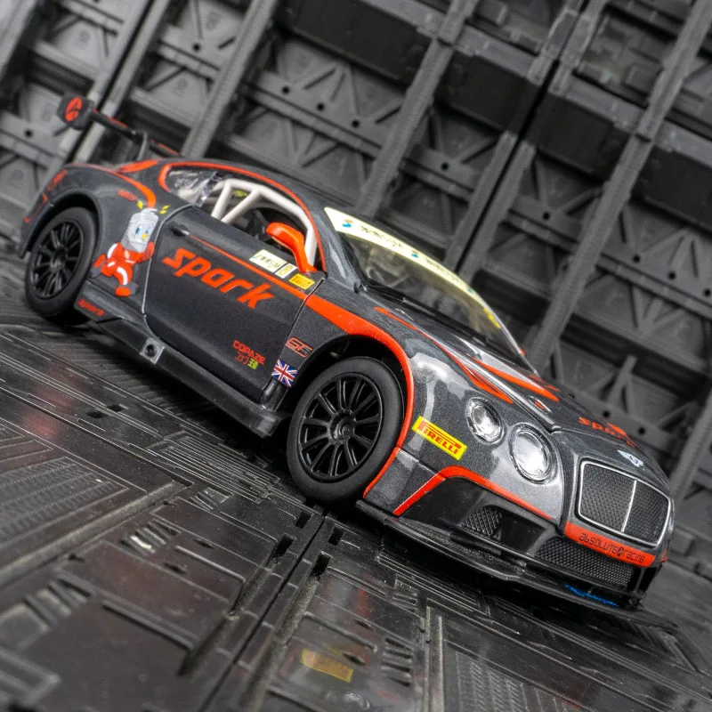 CCA 1:24 Bentley Continental GT3 alloy car model acousto-optic steering toy door and hood can be opened fine workmanship