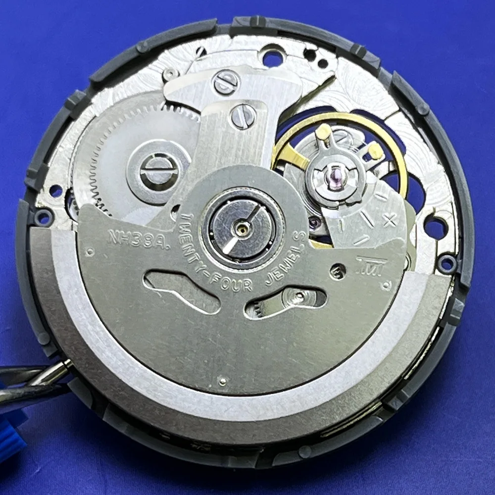 قطع غيار عالية الجودة للحركة الأوتوماتيكية الميكانيكية NH38A الجديدة تمامًا من اليابان مع 24 جوهرة ولا توجد تواريخ