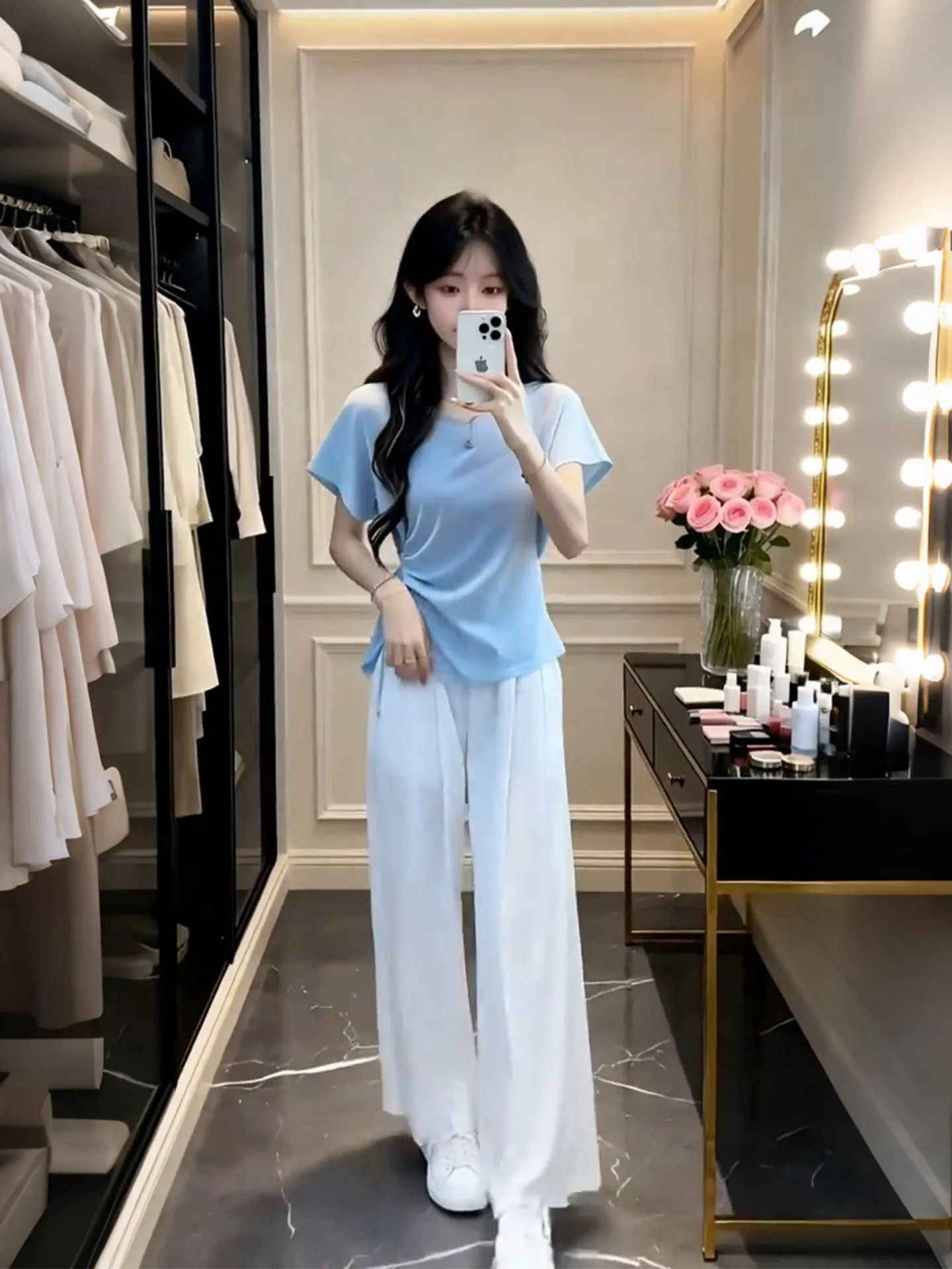 

Blue Short Sleeve T-Shirt And Casual Pants Korean Style Fashion Set for Women Breathable Lightweight Summer Outfit