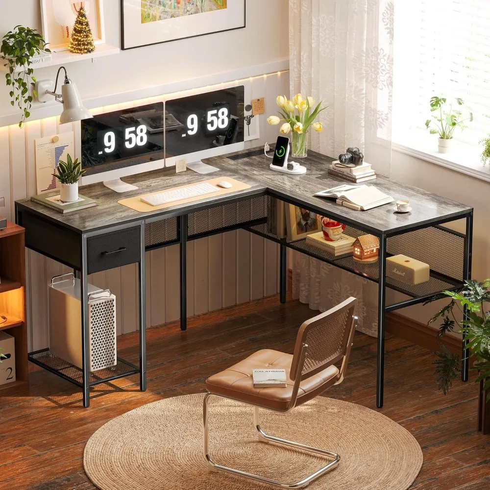 SUPERJARE-L Shaped Desk com Power Outlets, mesa do computador com gaveta, mesa de canto reversível com grade armazenamento Bookshelf